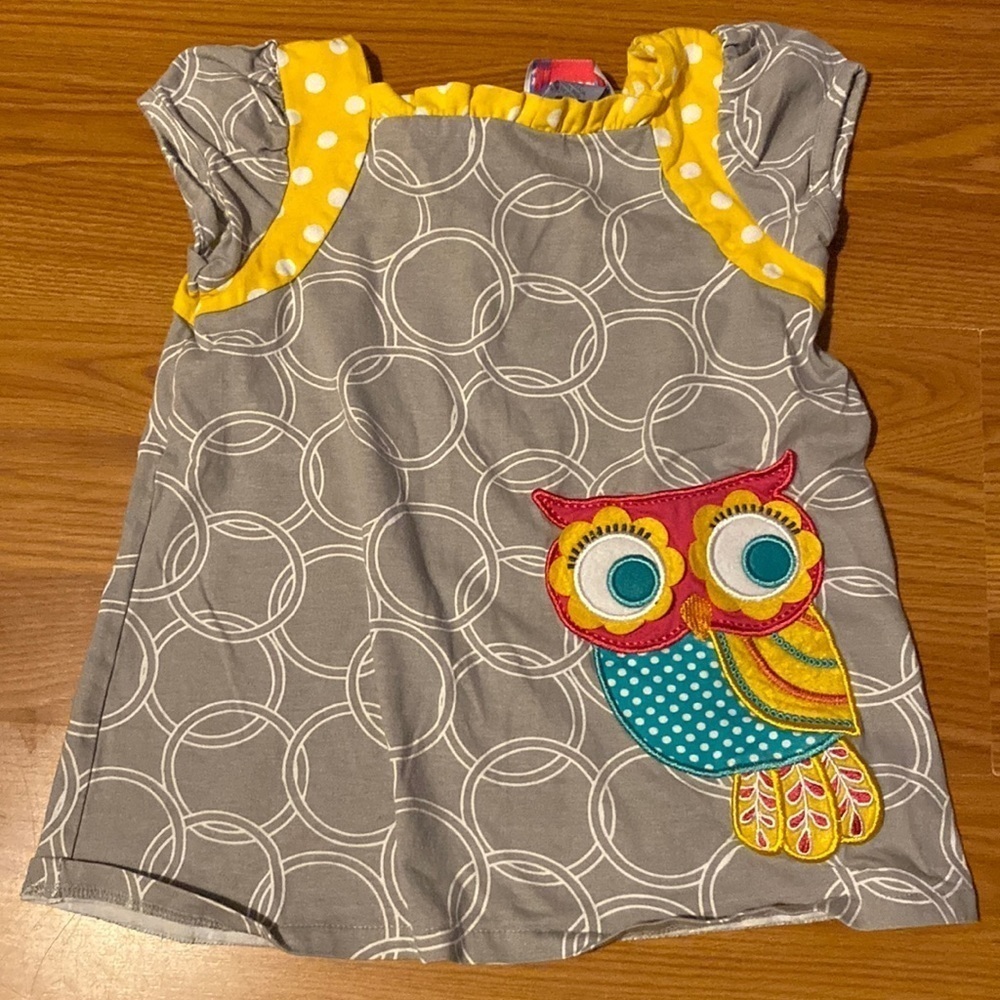 Jumping Fences Short Sleeve Too size 6 (CJ)